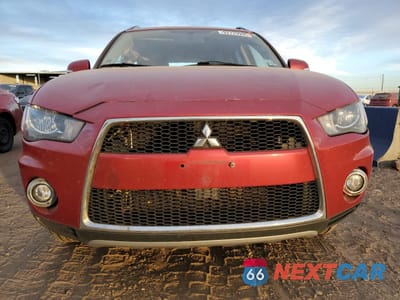 Piąte zdjęcie samochodu w środku: 2013 MITSUBISHI OUTLANDER SE VIN:JA4JT3AW5DU004909 - miniatura