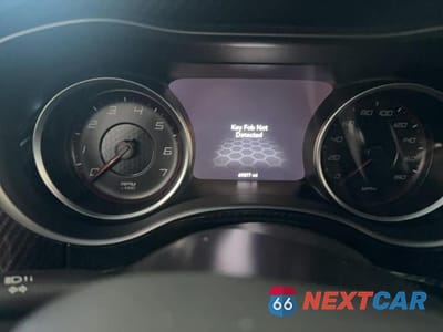 Zdjęcie 8 z 10 samochodu: 2020 DODGE CHARGER SCAT PACK VIN:2C3CDXGJ4LH247969 - miniatura