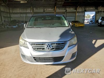 Piąte zdjęcie samochodu w środku: 2010 VOLKSWAGEN ROUTAN SE VIN:2V4RW3D12AR268314 - miniatura