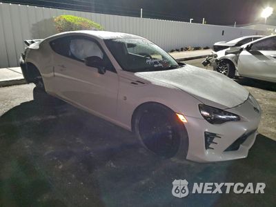 Czwarte zdjęcie samochodu z boku: 2017 TOYOTA 86 BASE VIN:JF1ZNAA17H9707227 - miniatura