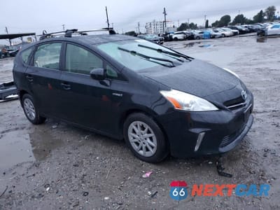 Czwarte zdjęcie samochodu z boku: 2012 TOYOTA PRIUS V VIN:JTDZN3EU3C3184410 - miniatura