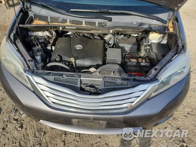 Zdjęcie 12 z 15 samochodu: 2017 TOYOTA SIENNA XLE VIN:5TDDZ3DC8HS172606 - miniatura