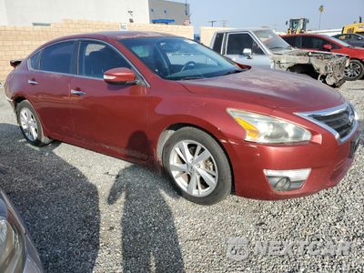 Czwarte zdjęcie samochodu z boku: 2015 NISSAN ALTIMA 2.5 VIN:1N4AL3AP4FC465225 - miniatura