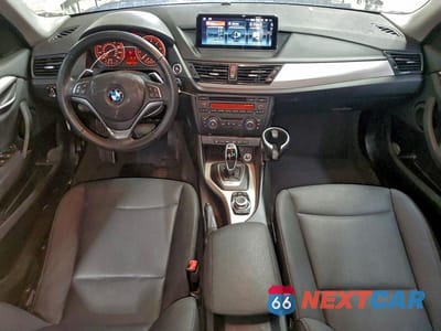 Zdjęcie 8 z 12 samochodu: 2014 BMW X1 XDRIVE28I VIN:WBAVL1C56EVY18057 - miniatura