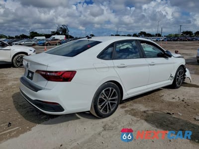 Trzecie zdjęcie samochodu z tyłu: 2023 VOLKSWAGEN JETTA SPORT VIN:3VWBM7BU0PM023806 - miniatura
