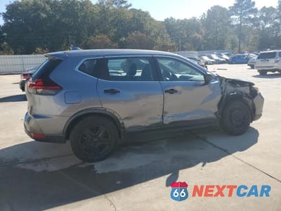 Trzecie zdjęcie samochodu z tyłu: 2018 NISSAN ROGUE S VIN:KNMAT2MV6JP579775 - miniatura