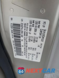 Zdjęcie 13 z 15 samochodu: 2005 DODGE GRAND CARAVAN SXT VIN:2D4GP44L25R411650 - miniatura