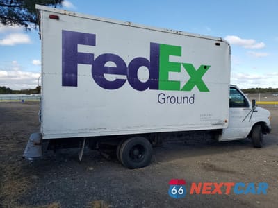 Trzecie zdjęcie samochodu z tyłu: 1997 FORD E350 BOX TRUCK VIN:1FDKE37L7VHB87771 - miniatura