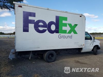 Trzecie zdjęcie samochodu z tyłu: 1997 FORD E350 BOX TRUCK VIN:1FDKE37L7VHB87771 - miniatura