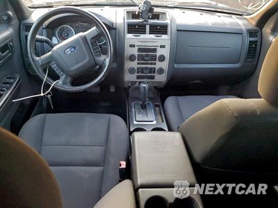 Zdjęcie 8 z 13 samochodu: 2011 FORD ESCAPE XLT VIN:1FMCU9D7XBKA25164 - miniatura