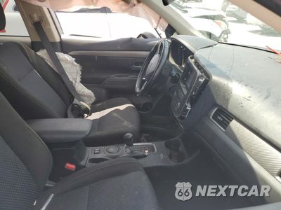 Zdjęcie 7 z 12 samochodu: 2016 MITSUBISHI OUTLANDER SE VIN:JA4AD3A35GZ052744 - miniatura