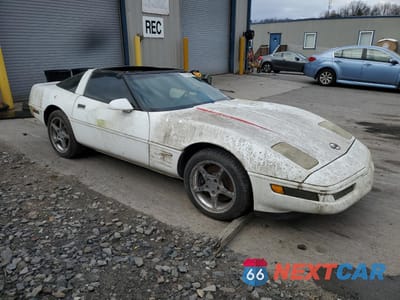 Czwarte zdjęcie samochodu z boku: 1993 CHEVROLET CORVETTE VIN:1G1YY23P1P5105877 - miniatura