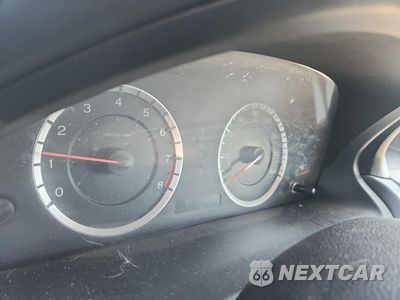 Zdjęcie 9 z 13 samochodu: 2012 HONDA ACCORD LX VIN:1HGCS1B38CA005998 - miniatura