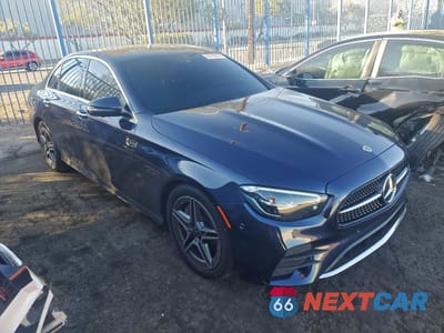 Czwarte zdjęcie samochodu z boku: 2023 MERCEDES-BENZ E 350 VIN:W1KZF8DB0PB185381 - miniatura