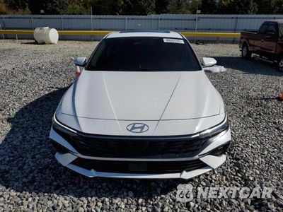 Piąte zdjęcie samochodu w środku: 2025 HYUNDAI ELANTRA SEL VIN:KMHLS4DG8SU856272 - miniatura