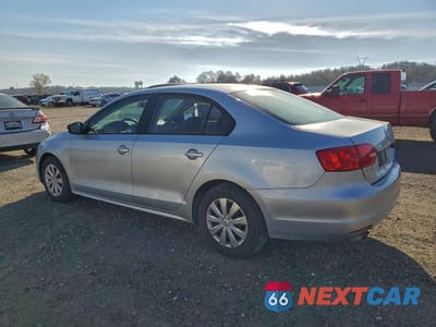 Drugie zdjęcie samochodu z przodu: 2012 VOLKSWAGEN JETTA BASE VIN:3VW2K7AJ8CM473985 - miniatura