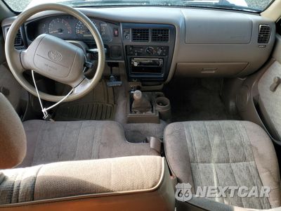 Zdjęcie 8 z 14 samochodu: 1998 TOYOTA TACOMA XTRACAB VIN:4TAVL52N8WZ107672 - miniatura