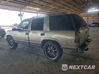 Drugie zdjęcie samochodu z przodu: 1999 CHEVROLET TAHOE C1500 VIN:1GNEC13R2XJ542855 - miniatura