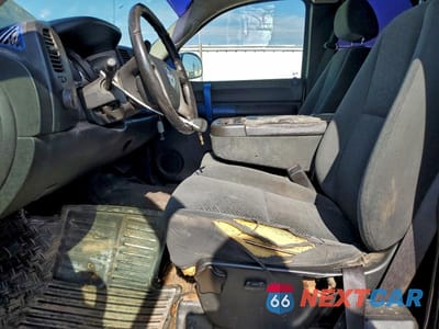 Zdjęcie 7 z 12 samochodu: 2008 GMC SIERRA VIN:1GTEC19J18Z173936 - miniatura