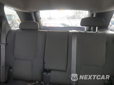 Zdjęcie 10 z 15 samochodu: 2008 PONTIAC TORRENT VIN:2CKDL33F386051126 - miniatura