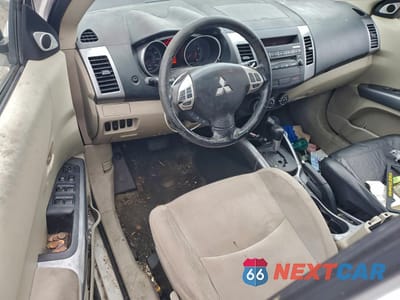 Zdjęcie 8 z 13 samochodu: 2007 MITSUBISHI OUTLANDER LS VIN:JA4MT31X57Z008603 - miniatura