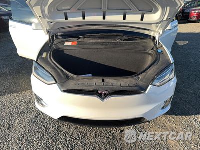 Zdjęcie 7 z 10 samochodu: 2016 TESLA MODEL X VIN:5YJXCBE2XGF004399 - miniatura