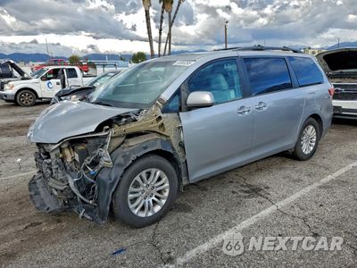 2015 TOYOTA SIENNA XLE 5TDYK3DC7FS568643 - główne zdjęcie licytacji z USA - miniatura