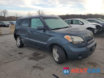 Czwarte zdjęcie samochodu z boku: 2011 KIA SOUL + VIN:KNDJT2A20B7329587 - miniatura