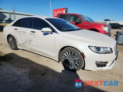Czwarte zdjęcie samochodu z boku: 2018 LINCOLN MKZ HYBRID PREMIERE VIN:3LN6L5KU9JR615884 - miniatura