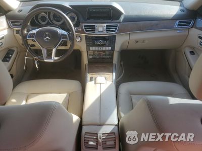 Zdjęcie 8 z 14 samochodu: 2014 MERCEDES-BENZ E 350 VIN:WDDHF5KB1EA986322 - miniatura