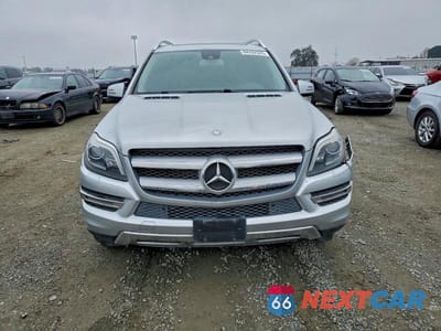Piąte zdjęcie samochodu w środku: 2016 MERCEDES-BENZ GL 450 4MATIC VIN:4JGDF6EE1GA693586 - miniatura