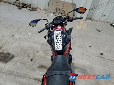 Zdjęcie 6 z 10 samochodu: 2024 KAWASAKI ER650 N VIN:ML5EREN17RDAB4907 - miniatura