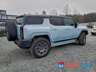 Trzecie zdjęcie samochodu z tyłu: 2025 GMC HUMMER SUV 3X VIN:1GKB0RDC8SU101756 - miniatura