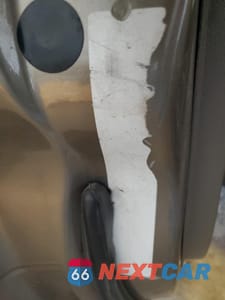 Zdjęcie 13 z 15 samochodu: 2006 JEEP COMMANDER VIN:1J8HG48N16C323009 - miniatura