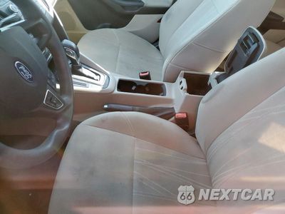 Zdjęcie 8 z 12 samochodu: 2017 FORD FOCUS SE VIN:1FADP3F22HL210249 - miniatura