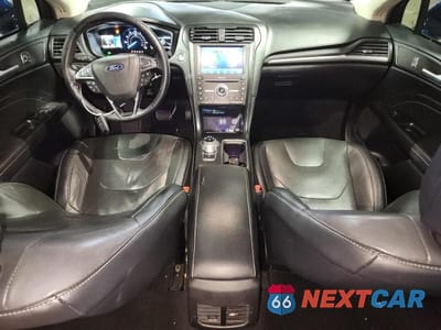 Zdjęcie 8 z 12 samochodu: 2020 FORD FUSION TITANIUM VIN:3FA6P0D92LR130497 - miniatura