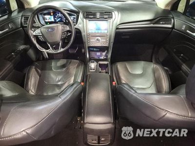 Zdjęcie 8 z 12 samochodu: 2020 FORD FUSION TITANIUM VIN:3FA6P0D92LR130497 - miniatura
