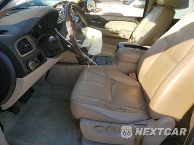 Zdjęcie 7 z 16 samochodu: 2007 GMC YUKON DENALI VIN:1GKFK63877J218308 - miniatura