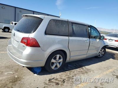 Trzecie zdjęcie samochodu z tyłu: 2009 VOLKSWAGEN ROUTAN SEL VIN:2V8HW54X69R553541 - miniatura