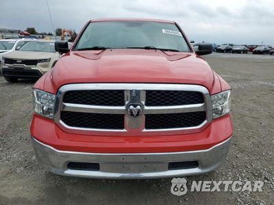 Piąte zdjęcie samochodu w środku: 2018 RAM 1500 SLT VIN:1C6RR7GT2JS144331 - miniatura
