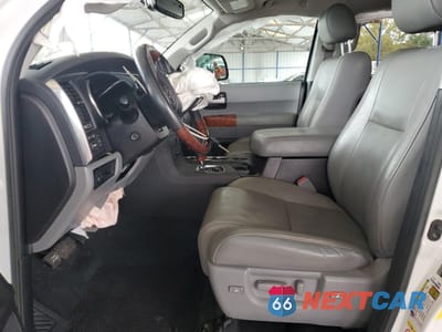 Zdjęcie 7 z 15 samochodu: 2019 TOYOTA SEQUOIA PLATINUM VIN:5TDDY5G14KS171632 - miniatura