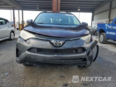 Piąte zdjęcie samochodu w środku: 2017 TOYOTA RAV4 LE VIN:2T3ZFREV3HW351216 - miniatura