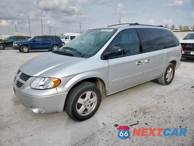 2005 DODGE GRAND CARAVAN SXT 2D4GP44L45R411567 - główne zdjęcie licytacji z USA - miniatura