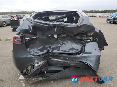 Zdjęcie 6 z 12 samochodu: 2022 TESLA MODEL Y VIN:7SAYGDEE0NF401683 - miniatura