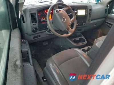Zdjęcie 8 z 15 samochodu: 2018 NISSAN NV 2500 S VIN:1N6AF0LY0JN801789 - miniatura