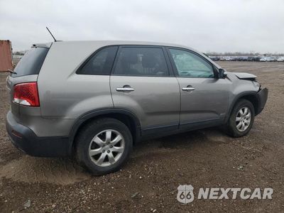 Trzecie zdjęcie samochodu z tyłu: 2011 KIA SORENTO BASE VIN:5XYKTCA12BG120324 - miniatura