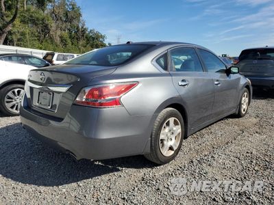 Trzecie zdjęcie samochodu z tyłu: 2015 NISSAN ALTIMA 2.5 VIN:1N4AL3AP1FC280713 - miniatura