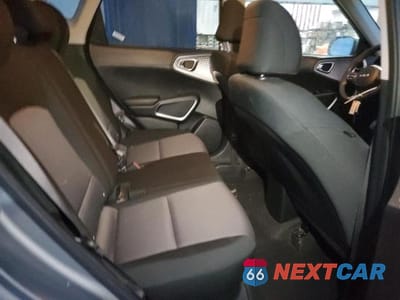 Zdjęcie 10 z 12 samochodu: 2024 KIA SOUL LX VIN:KNDJ23AU8R7902384 - miniatura