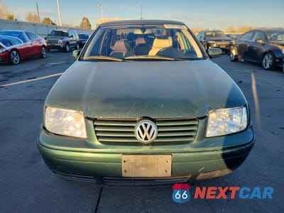 Piąte zdjęcie samochodu w środku: 2001 VOLKSWAGEN JETTA GLX VIN:3VWTG29MX1M012923 - miniatura