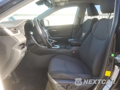 Zdjęcie 7 z 14 samochodu: 2019 TOYOTA RAV4 XLE VIN:JTMP1RFV2KD503981 - miniatura